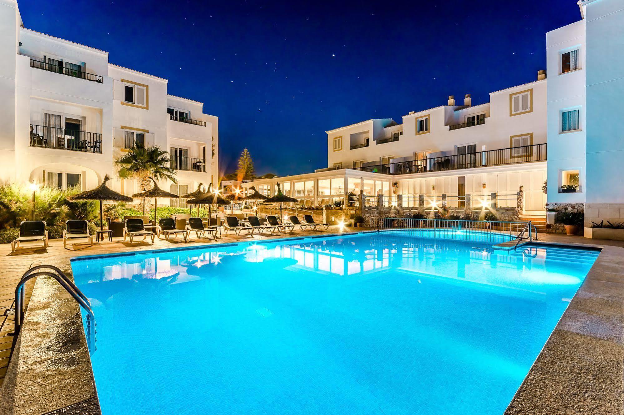 Apartahotel Blancala Cala Blanca (Menorca)
